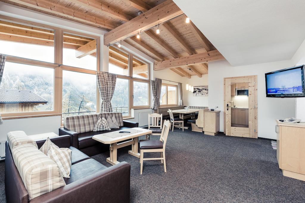 Leni Mountain Appartements * Solden